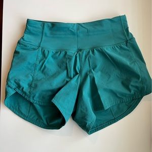 Lululemon speed up mid-rise shorts